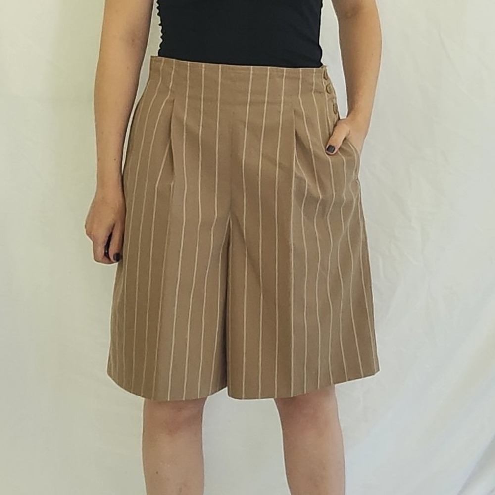 80s/90s Brown and White Striped Business Casual Shorts